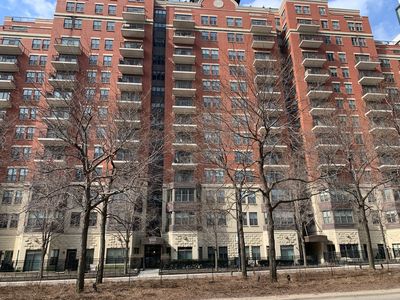 1250 S Indiana Ave APT 605