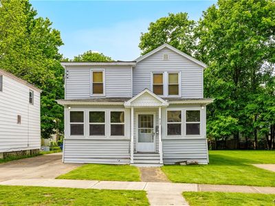 413 William St