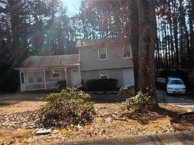 Property at 977 Leeward Ln, Jonesboro, GA