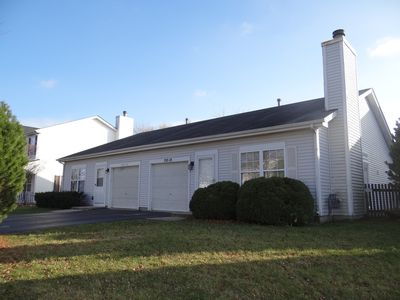 Property at 2818 Alameda Ct, Naperville, IL