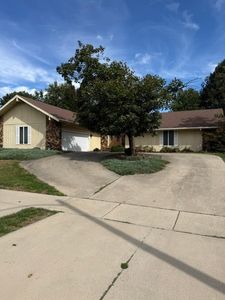 312 S Hershey Rd