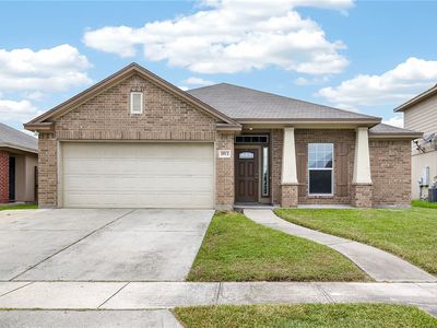 3913 Las Bahias Dr