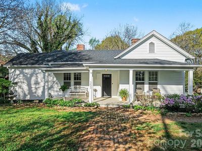 353 Kelly St