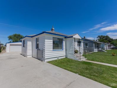 Property at 114 Sunnyside Dr, Caldwell, ID