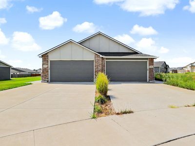 5776 E Bristol Cir