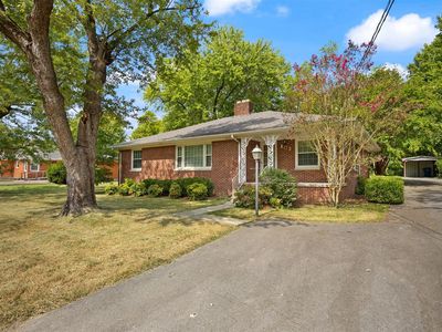 103 Grinstead Ct