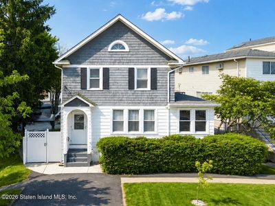 1199 Rockland Ave