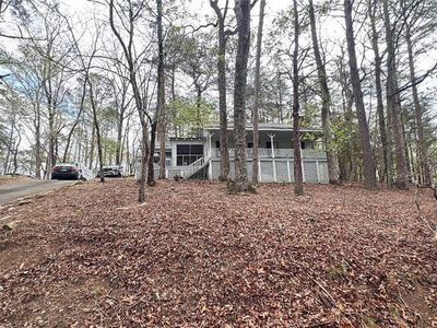 275 Lakewood Dr