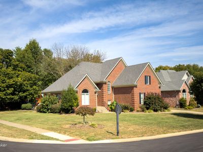 7401 Wolfpen Woods Ct