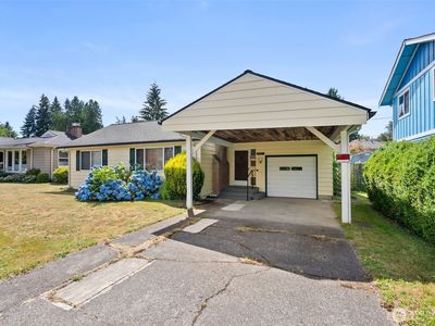 2921 Hawthorne Place SE