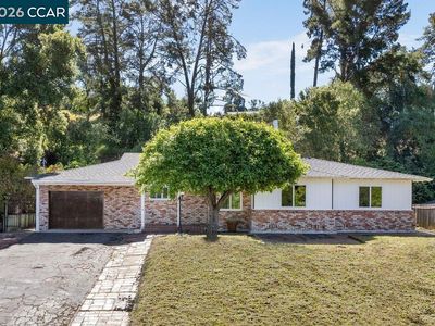 8 Ramona Dr