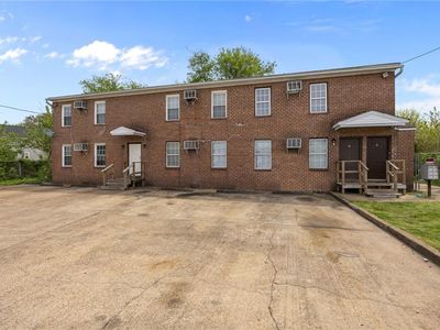 712 Roswell Ave