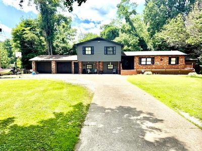 Property at 1 Collins Ct, Barboursville, WV