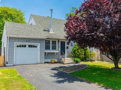 217 Litchfield Avenue