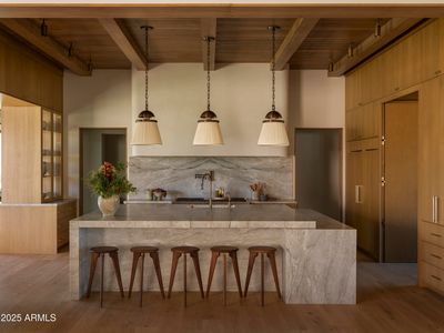 8631 N Avenida Del Sol