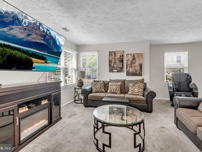 14327 Marlborough Ln