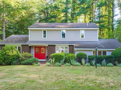 2 Nottingham Dr