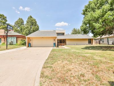 225 SE 28th St