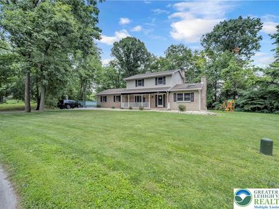 228 Woodland Dr