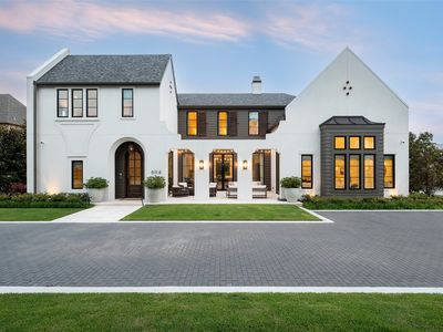 6114 Tulip Ln