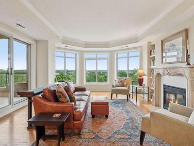 8301 Creekside Cir APT 570