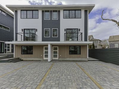 50 Nelson Avenue UNIT 2