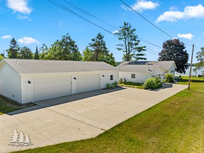 4565 Grant Dr