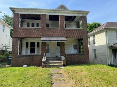Property at 703 Locust St, Coshocton, OH