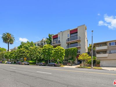 1360 S Beverly Glen Blvd