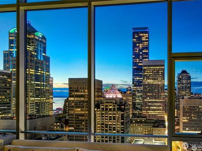 909 5th Avenue #Ph3