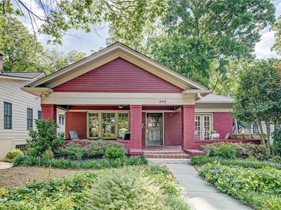 895 Charles Allen Dr NE