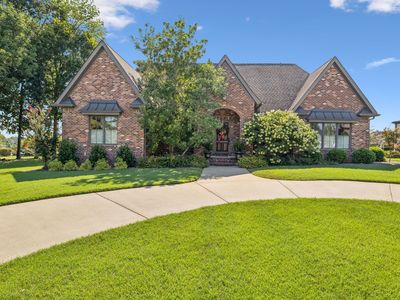 138 Waters Hill Cir