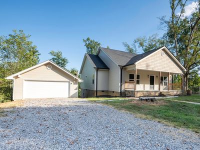 5746 Old State Highway 28