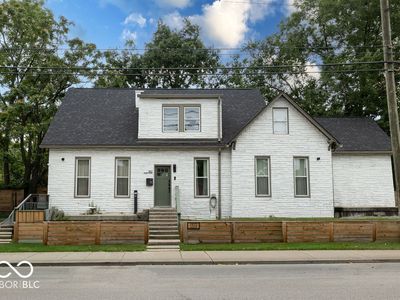 1102 Pleasant St
