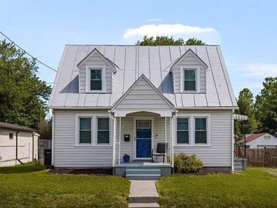 1044 Orchard Ave