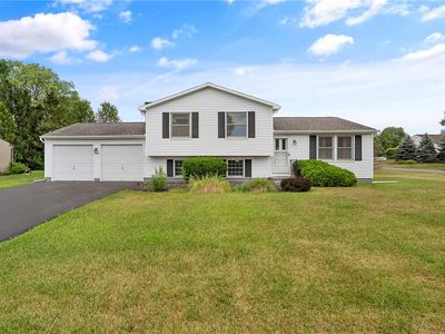Property at 9472 Bygone Dr, Brewerton, NY