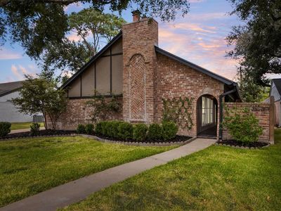2218 Parana Dr