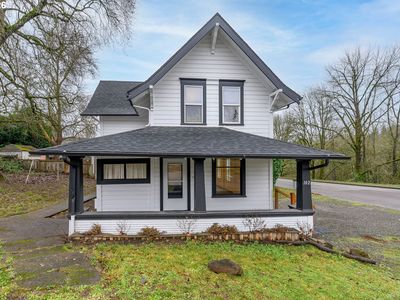 102 SE 1st St