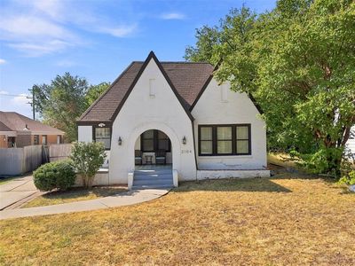 2104 NW 26th St