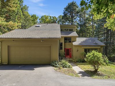 127 Pleasant St