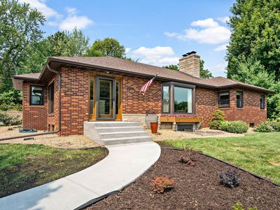 2005 Kenwood Dr W
