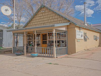 106 E Francisco St