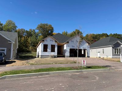 196 Larrow Drive #2