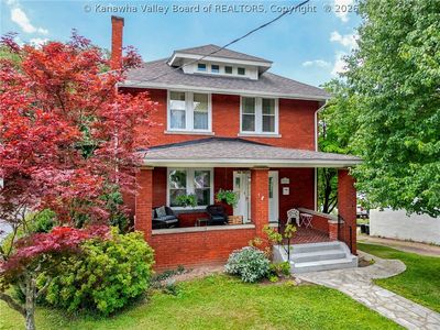 817 Maple Rd