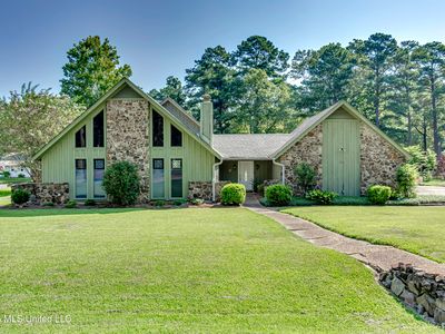 106 Glen Cove Rd