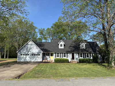 1305 Jewell Dr