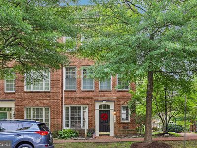 418 Ferdinand Day Dr