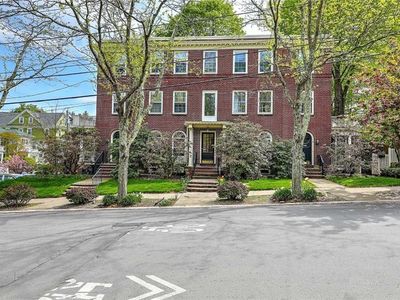 231 Doyle Ave #3R