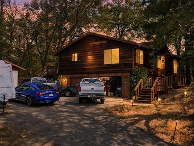 701 Crest Dr