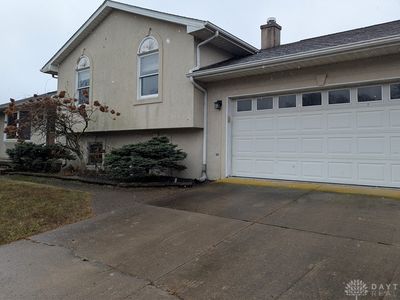 11269 Carriage Hill Dr